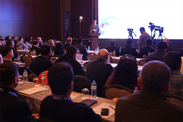 Sıcak hava balonu sektörü Nevşehir'deki çalıştayda buluştu