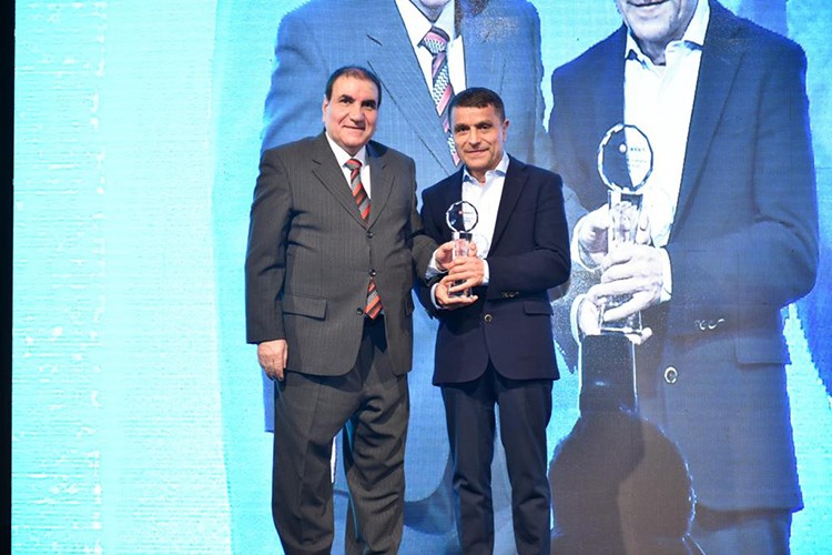 Dünyaya Değer Katanlar Ödülüne Layık Görüldü