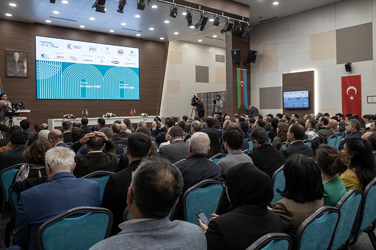 "İş Dünyası 100 İlin Zirvesi" Ankara'da yapıldı