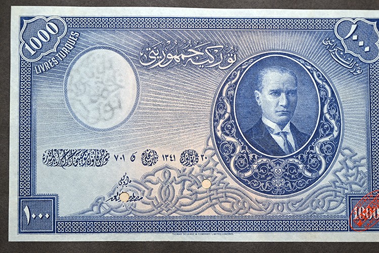 Darphane Müzesi'ndeki Cumhuriyet'in ilk dönemine ait paraları görüntülendi