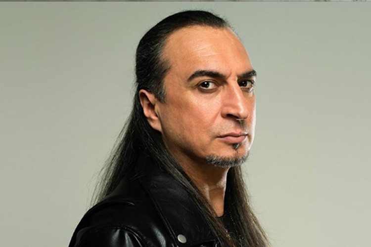 Ogün Sanlısoy Git ep'siyle 5 yeni şarkıyla karşınızda