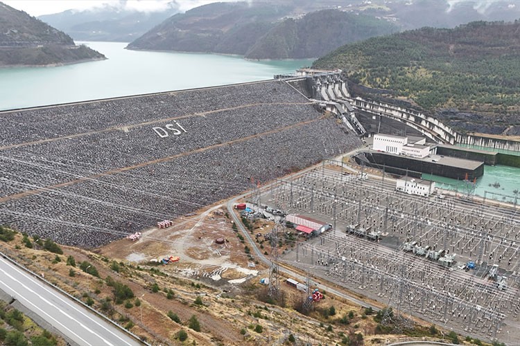 Artvin'deki barajlar ekonomiye 19 milyar lira kazandırdı