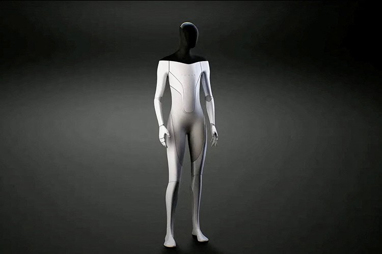 Elon Musk yeni robotunu tanıttı