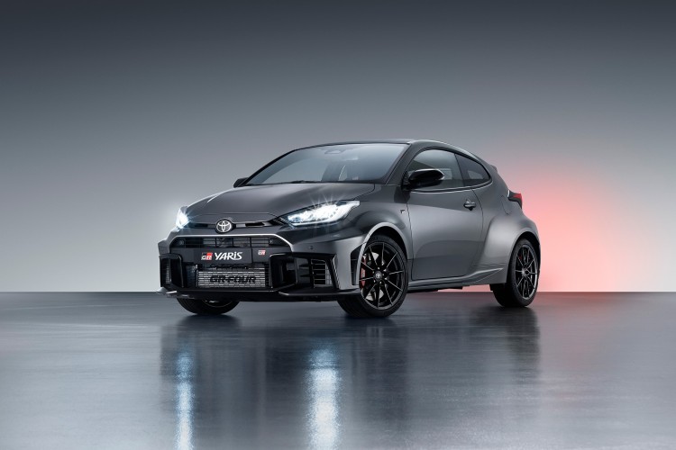 Yeni GR Yaris'ten dünya prömiyeri