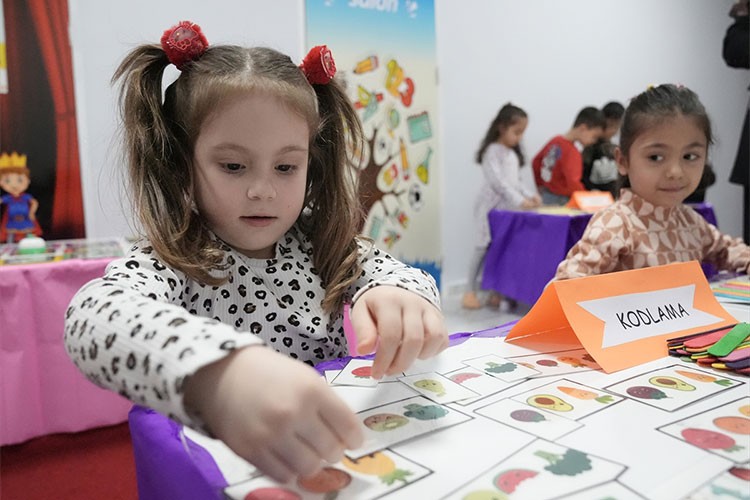 Anaokulu öğrencilerinin sosyal becerileri gelişiyor