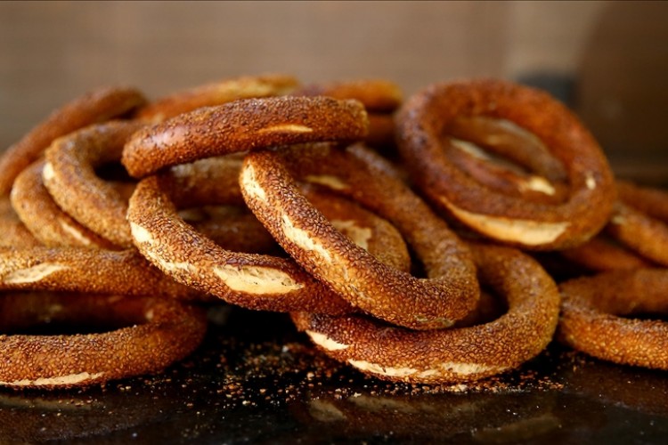 Ankara'da simit 10 liradan satılacak