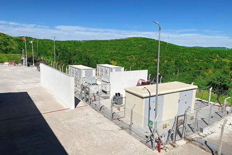 Entegre elektrik depolama sistemini devreye aldı