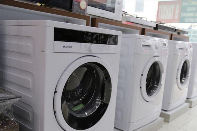 İç satış arttı, ihracat yatay kaldı