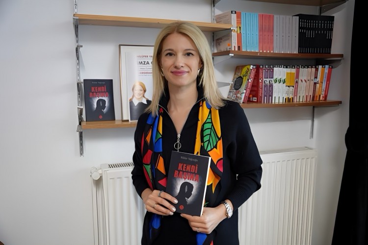 Kendi Başına Kitabı İmza Günü Gerçekleşti