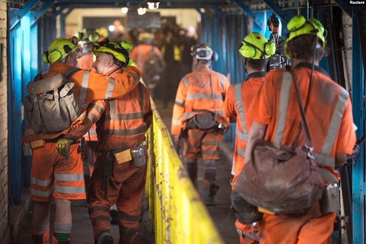 İngiltere'de yıllar sonra bir kömür madenine onay