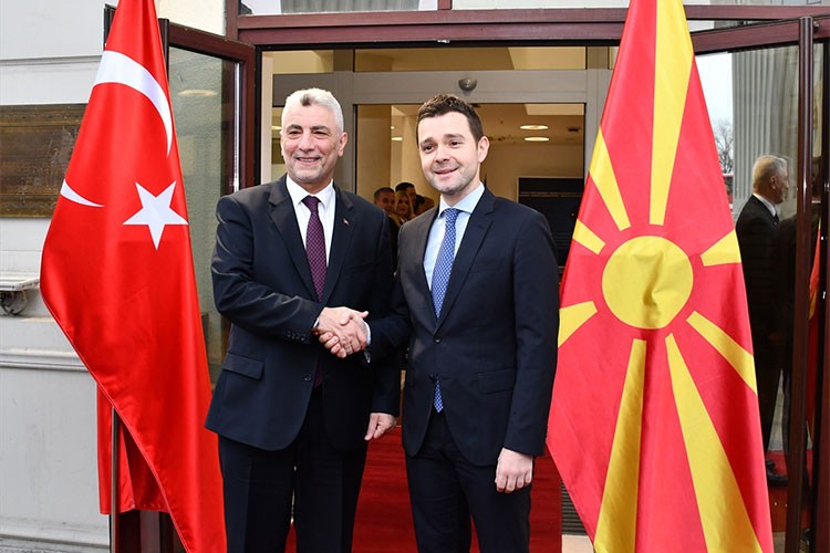 Bakan Bolat, Kuzey Makedonyalı mevkidaşı Mucunski ile görüştü