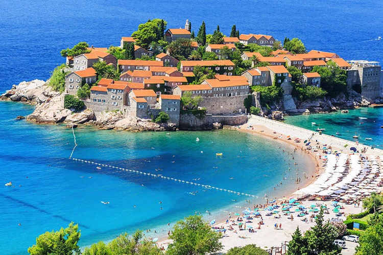 Bayram öncesi tatil fırsatlarıyla turizmde sezona hızlı açılış