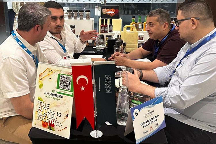 Suudi Arabistan'a Ege İhracatçı Birlikleri ile Ticari Çıkartma