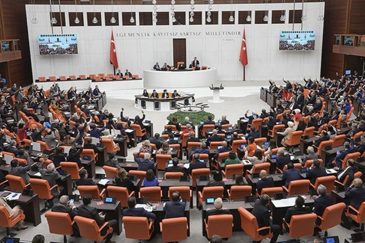 Meclis'e "Z kuşağı erken emeklilik hakkına kavuşsun" talebi