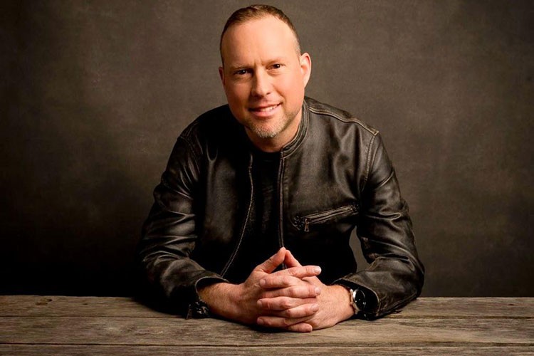 Şeffaflık sanatçının başarısının anahtarı