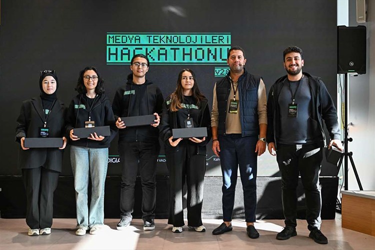 Arabica Coffee House ve AA+Tech işbirliğiyle genç girişimciler ödüllendirildi