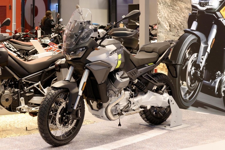Moto Guzzi'nin Konforlu Macera Motosikleti Stelvio Türkiye'de!