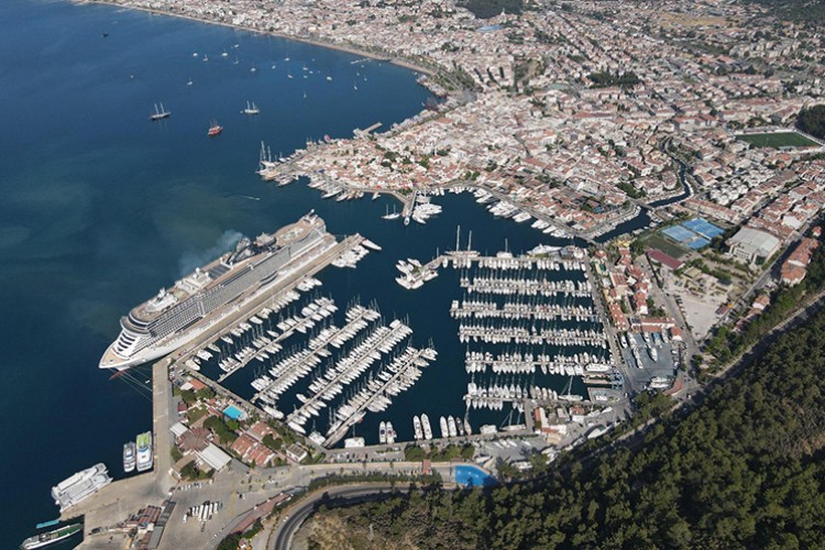 Marmaris, İngiliz yolcuları taşıyacak kruvaziyerin "ana limanı" olacak