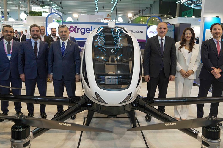 Türk Telekom'dan gökyüzünde dijital dönüşüm