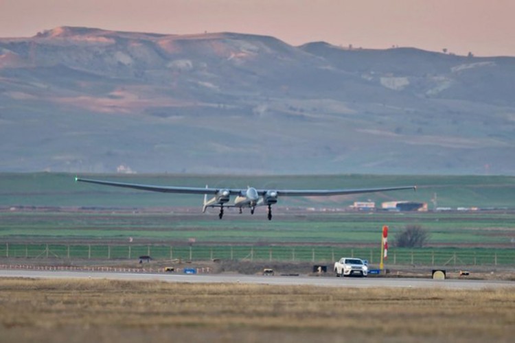 2020'yi Aksungur açacak