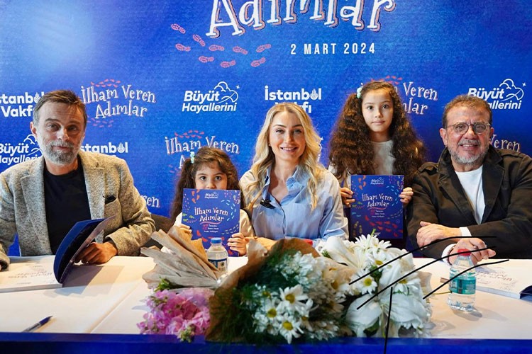 İLHAM VERENLER İMZA GÜNÜNDE BULUŞTU