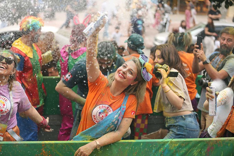 Dünya çocukları Adana'da buluşacak