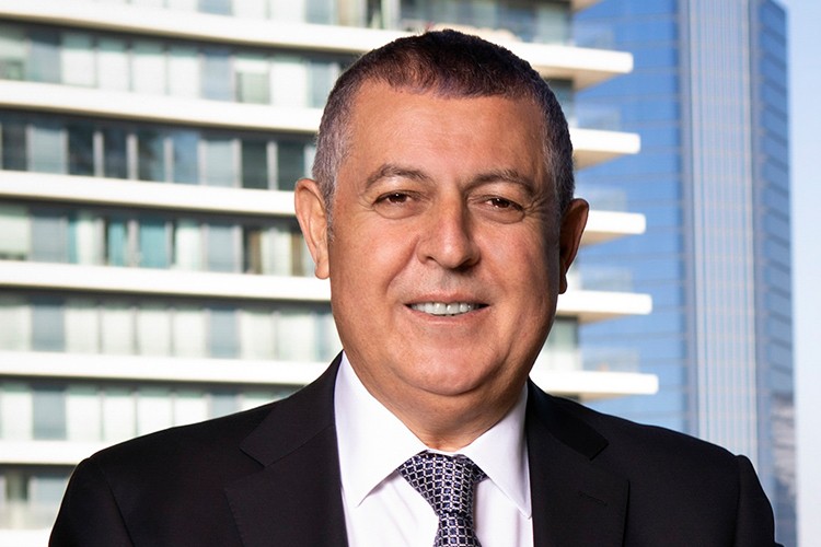 Kibar Holding 'Eşit Ücret' sertifikası alan ilk Türk holdingi oldu