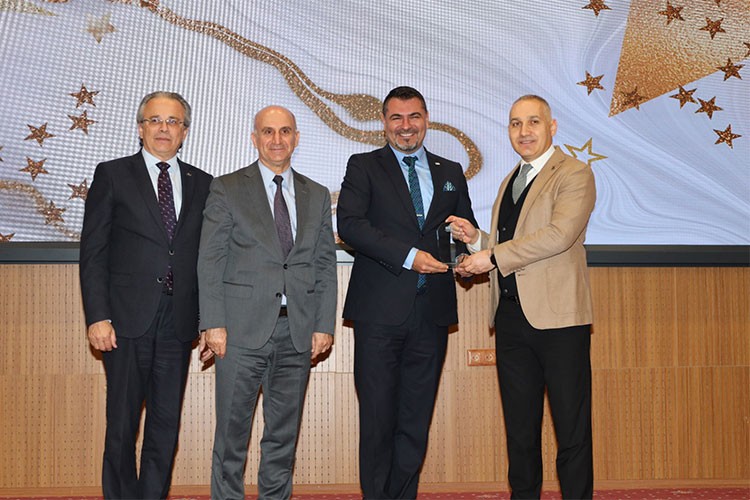 Keskinoğlu'na Ege İhracatçılar Birliği'nden İhracat Ödülü