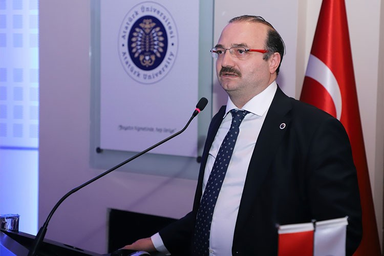 Atatürk Üniversitesi'nde "Nanoteknoloji, Nanotıp ve Omiks" konferansı