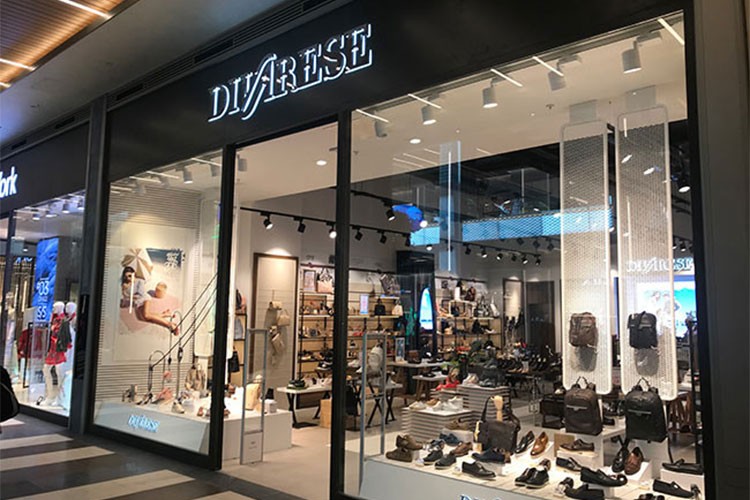 Divarese "Büyük Kış İndirimi" başlattı