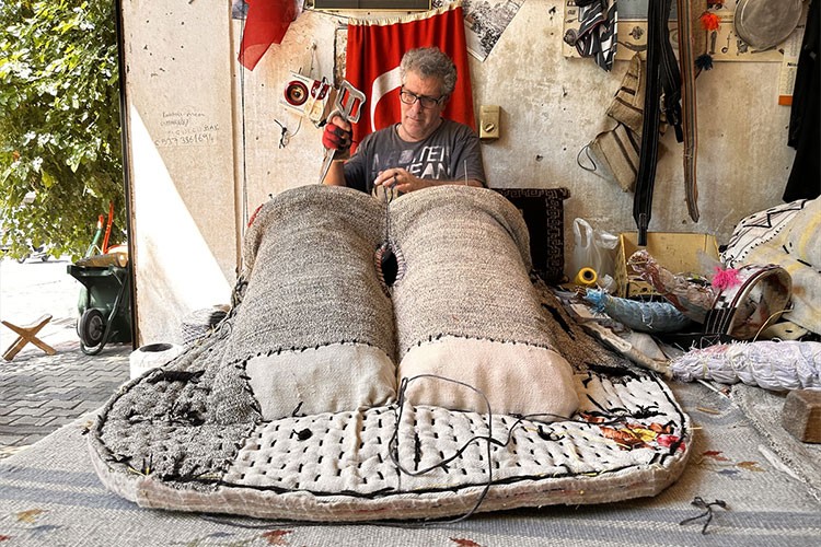 Semercilikten vazgeçmiyor