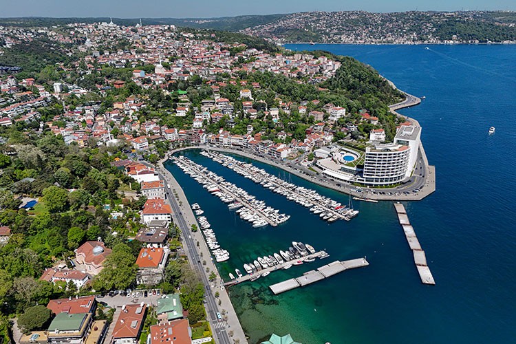 İstmarin'den deniz dibi temizliğiyle geleceğe nefes