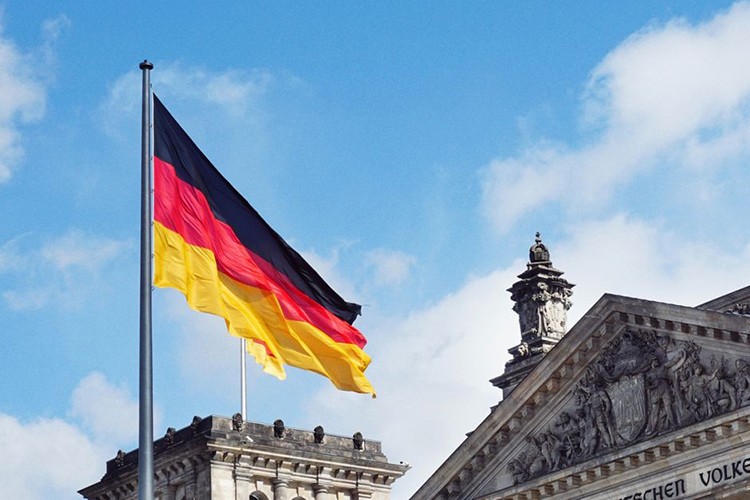 Almanya'da Her İki İşletmeden Biri Çalışan Arıyor