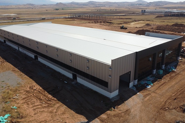 Sivas Demirağ OSB'de 6 parselde üretime geçildi