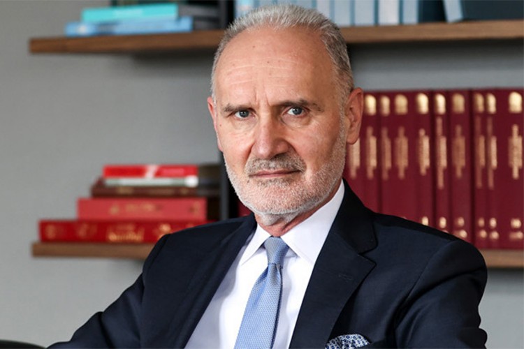 "İkinci el araç ithalatı Türkiye'yi araç çöplüğüne çevirir"