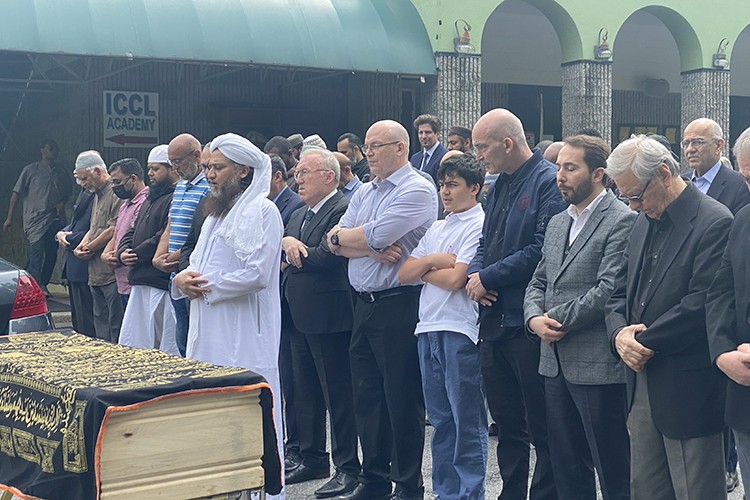 Derviş son yolculuğuna uğurlandı