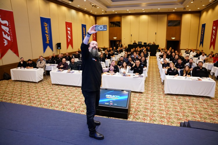 İnci GS Yuasa, 40. kuruluş yıl dönümünü kutladığı 2024'e bayi satış gücü toplantısıyla hızlı başladı