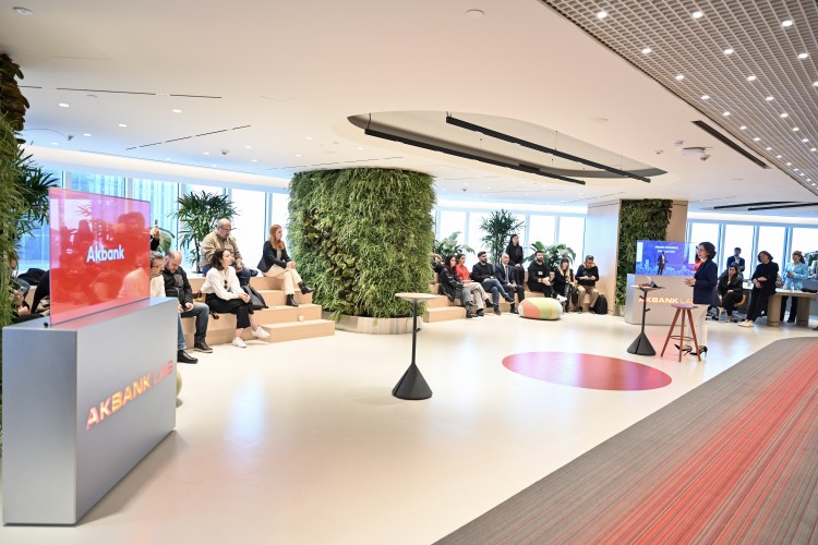 Akbank LAB, Açık İnovasyon İş Ortaklıklarını İkiye Katlayarak İlklerin Öncüsü Olmaya Devam Edecek