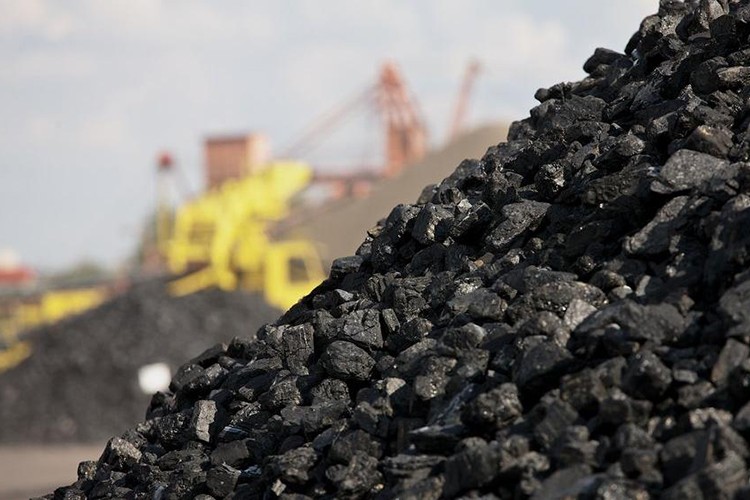AB, Rus kömürüne olan yaptırımları hafifletti