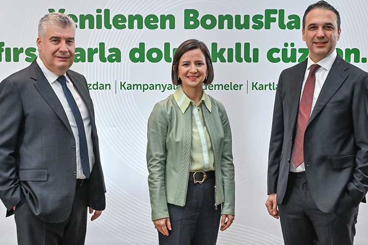 Garanti BBVA'dan kişiselleştirilmiş 'fırsatlarla dolu akıllı cüzdan'