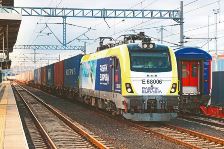 Orta Koridor'u güçlendirecek demiryolu projesi