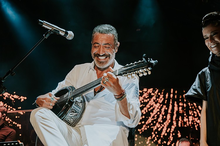 Hakan Altun yaz sezonunu Jolly Joker Alaçatı'da açtı