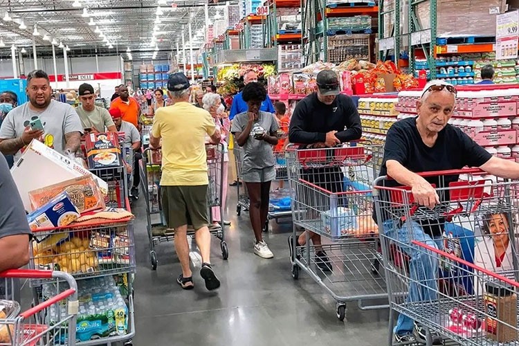 ABD'de tüketici güveni aralıkta beklentileri aştı