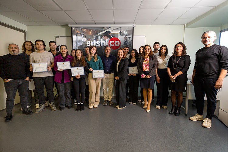 Uzak Doğu Mutfağı Dersi Başarıyla Tamamlandı