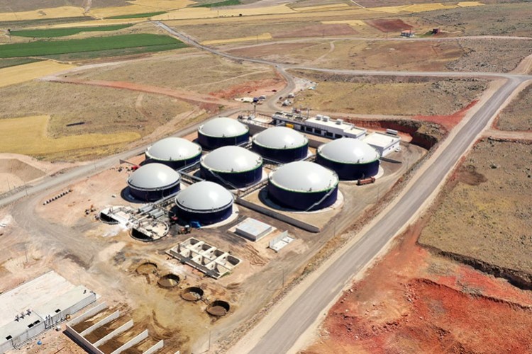 6 bin 421 hanenin elektrik ihtiyacını karşılayacak