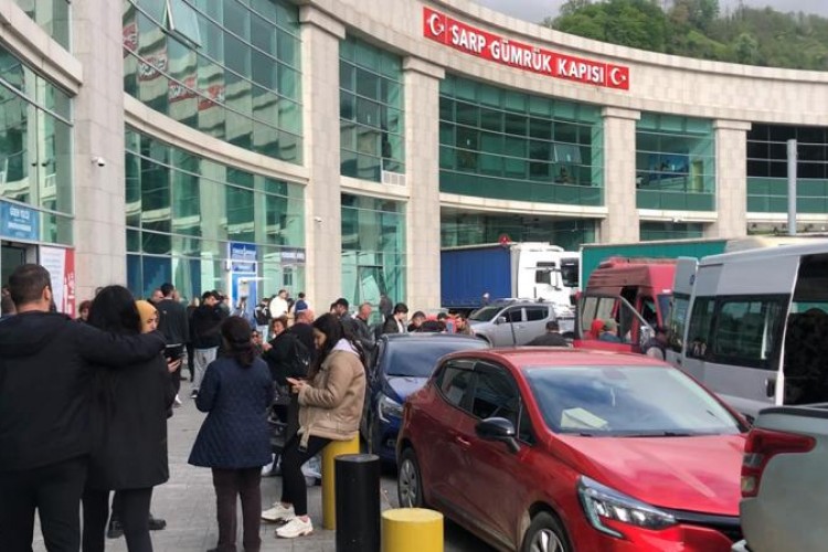 Sarp Sınır Kapısı'ndan 6 milyonu aşkın yolcu geçti