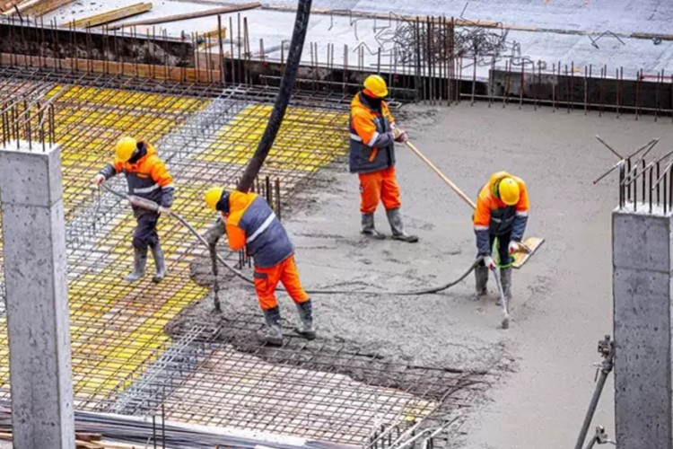 Güven inşaatta arttı, perakendede azaldı