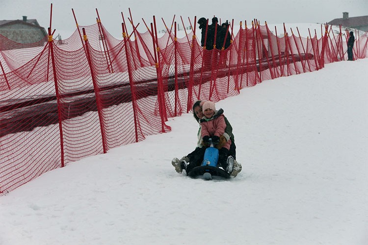 Tokat'ta kar şenliği düzenlendi