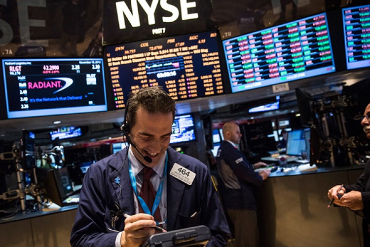 Wall Street düşüşle başladı
