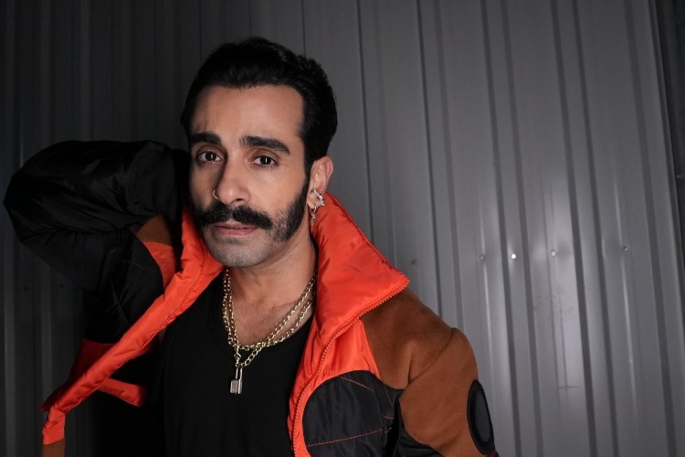 Gökhan Türkmen 360 Derece Sahne Konseptiyle Yeniden Zorlu PSM'de Müzikseverlerle Buluşuyor!